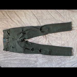 Black high wasted aero ripped jeans